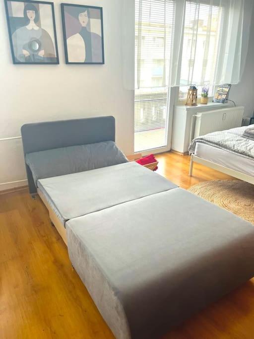 Charming Studio In The Old Town Apartment Bratislava Bagian luar foto