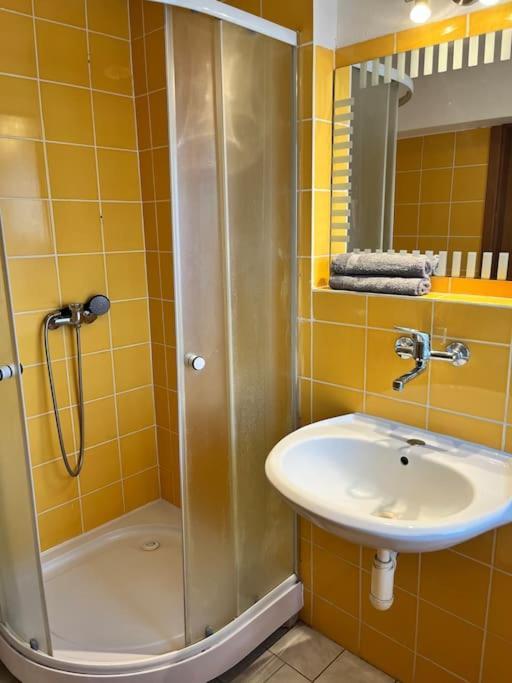 Charming Studio In The Old Town Apartment Bratislava Bagian luar foto